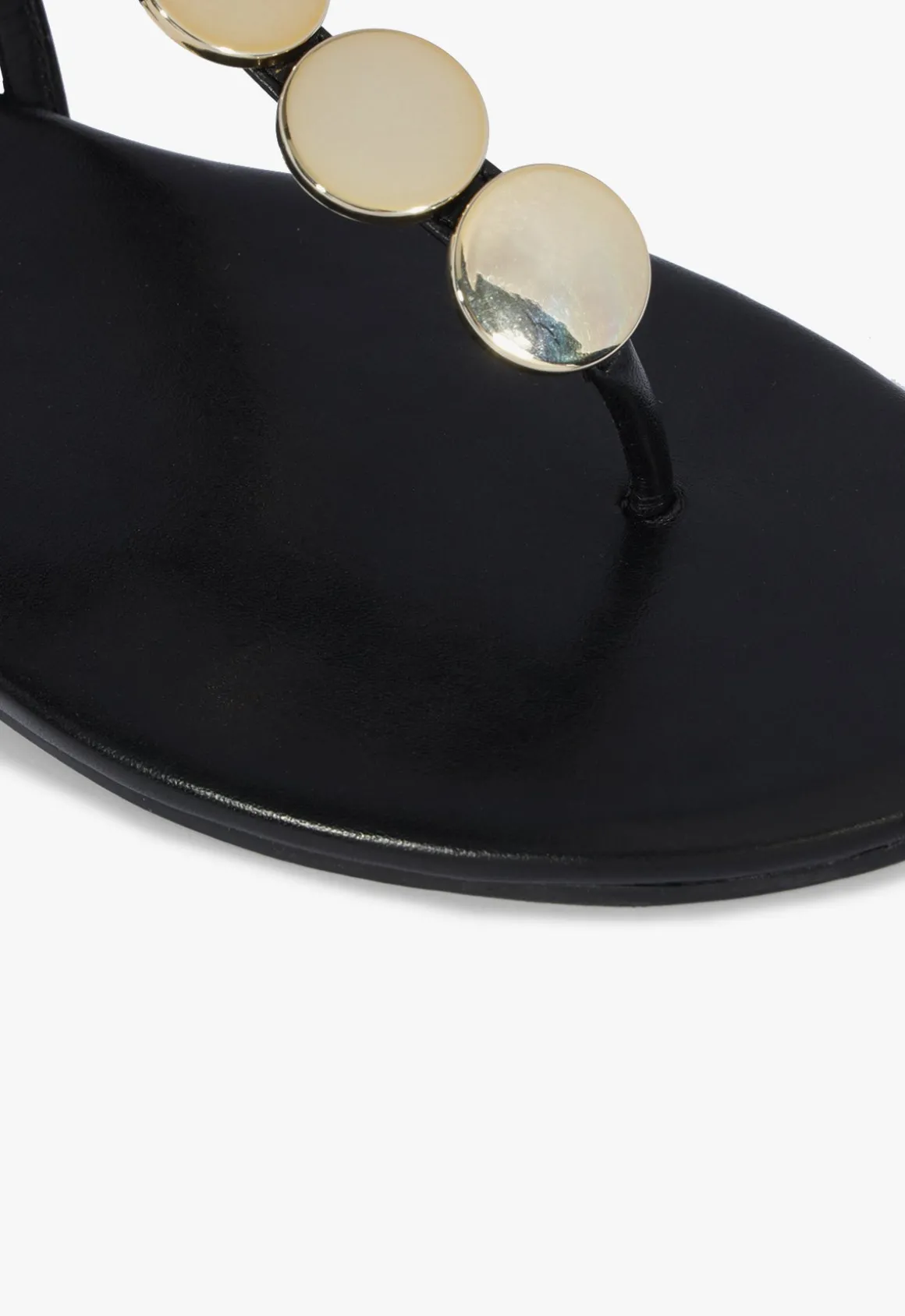 Acacia T Leather Sandal