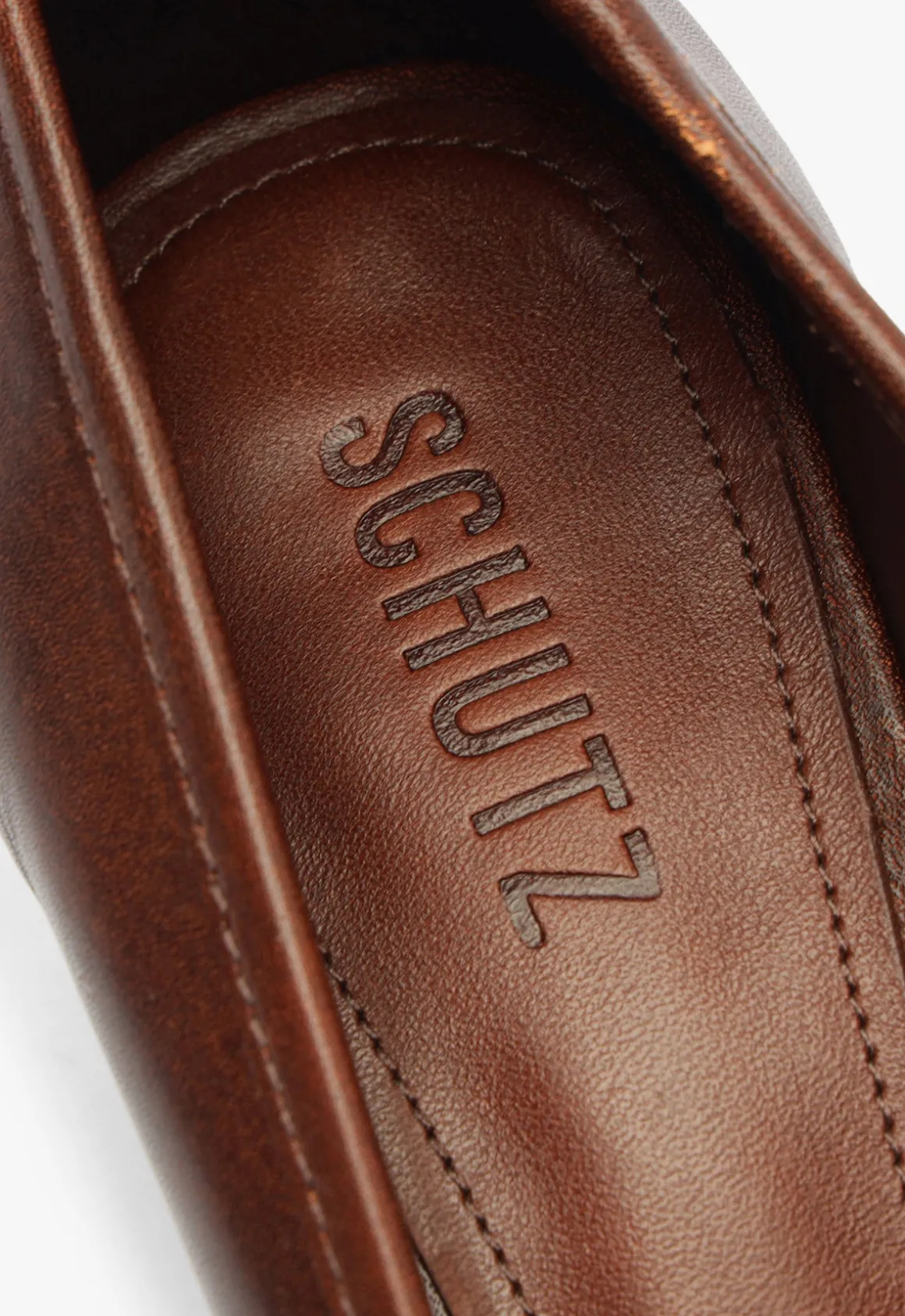 Arissa Block Leather Pump