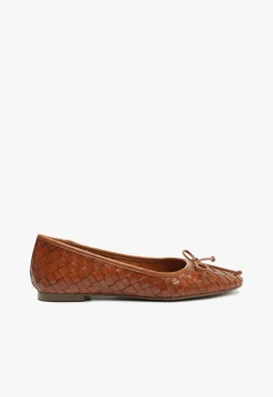 Arissa Honey Peach Leather Ballet Flat
