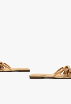 Blossom Lightwood Flat Sandal