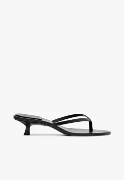 Carolyn Sandal