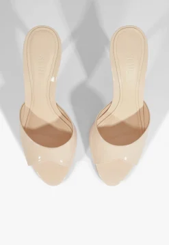 Cloe Sandal
