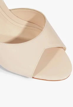 Cloe Sandal