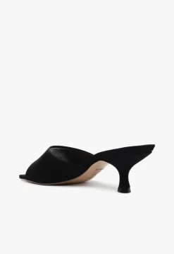 Dethalia Sandal