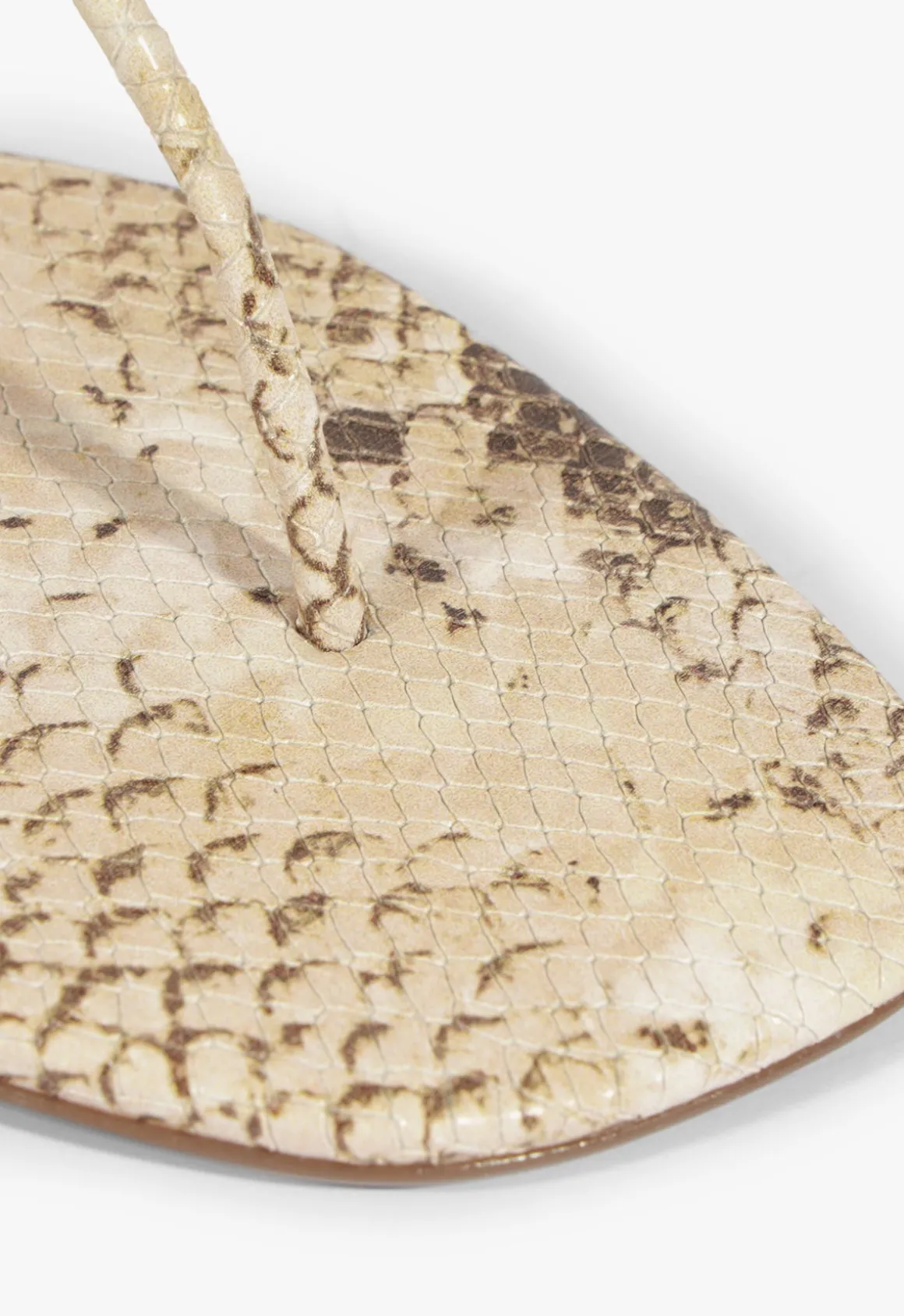 Elsha Flat Sandal