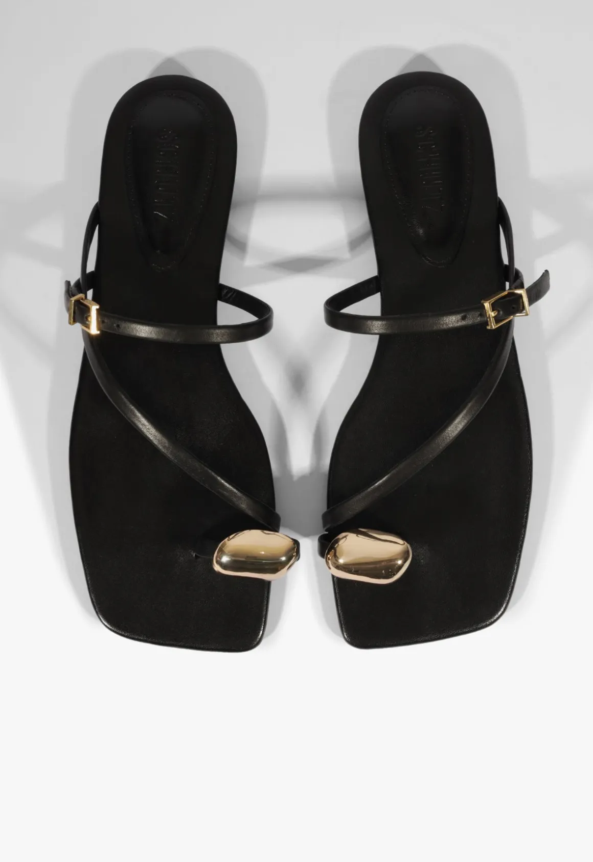 Elysa Sandal