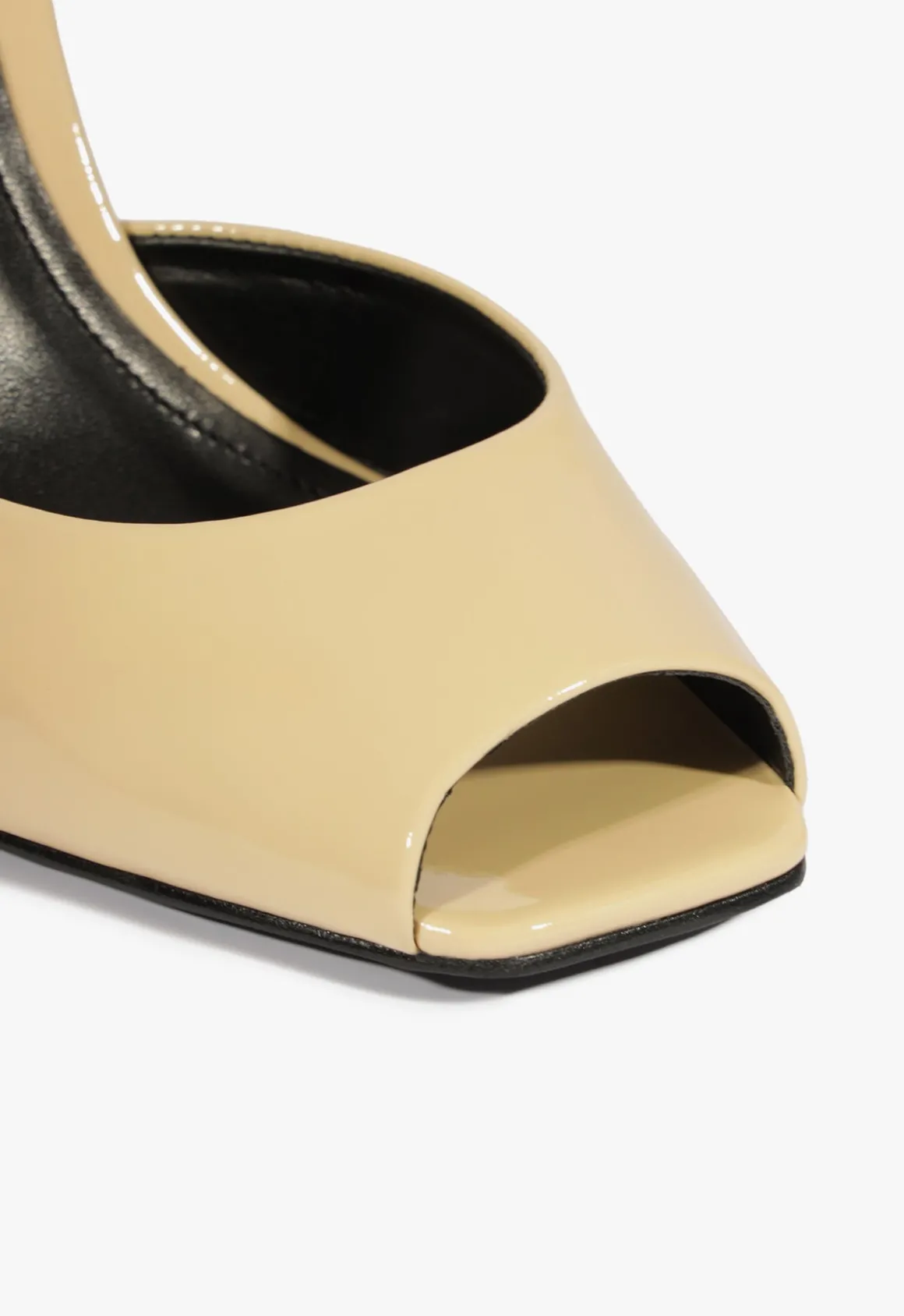Estella Patent Pump