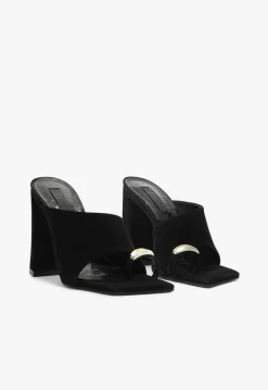 Jodie Sandal