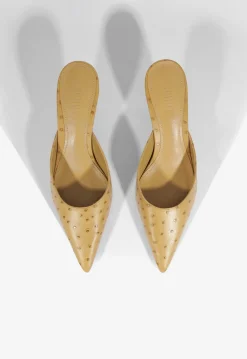 Julie Pump