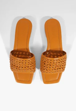 Juliet Leather Flat Sandal