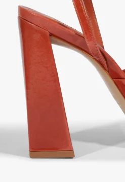 Madeline Sandal