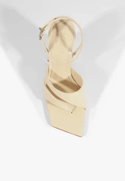 Madeline Sandal