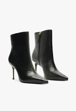 Mikki Bootie