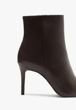 Mikki Bootie