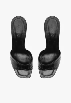 Posseni Sandal